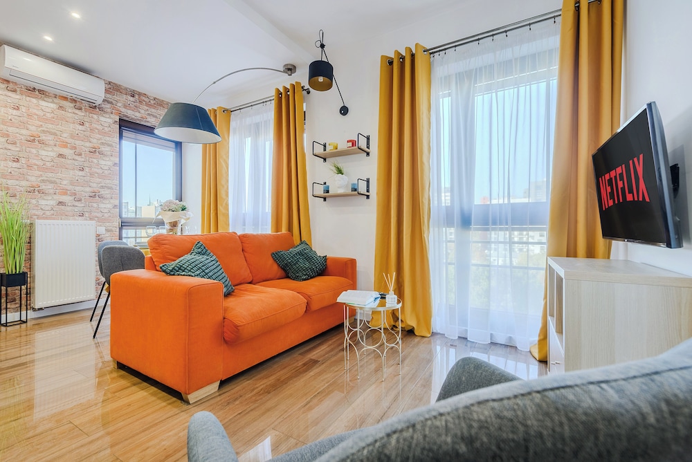 Lumina cozy apartment with gym in Center view 4