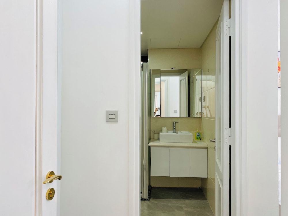 Vinhome SkyLake - Service Apartment