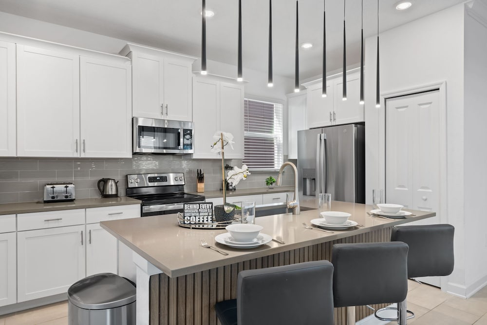 Chic 5bed Retreat Perfect for Family Getaways