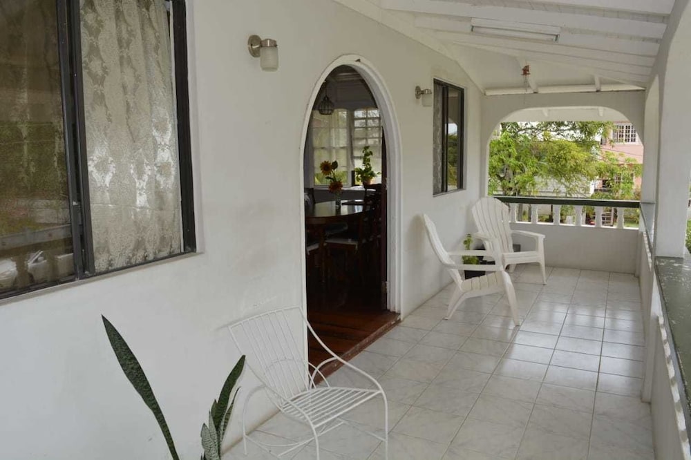 Three Bedroom Holiday Accomodation