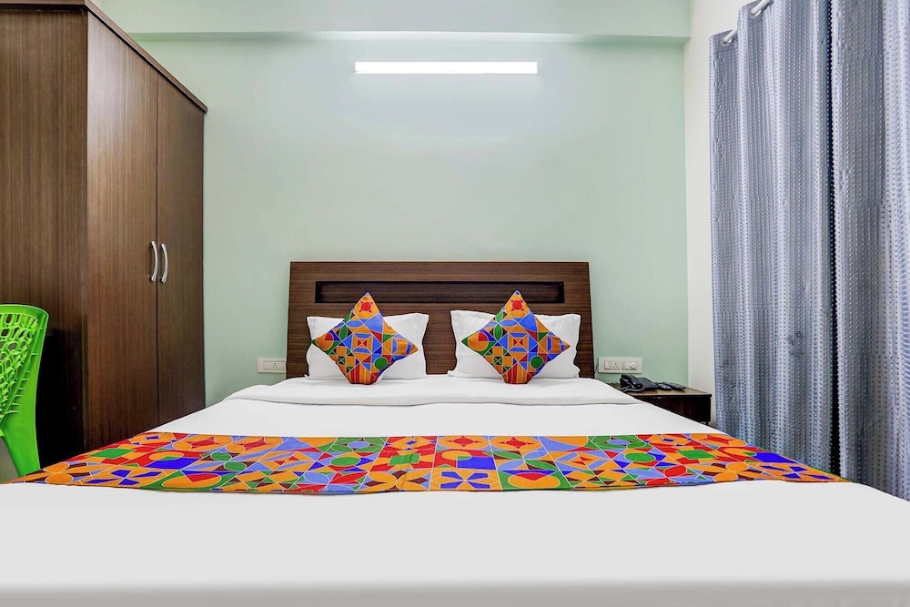 FabHotel Royal Suites - Yeshwanthpur