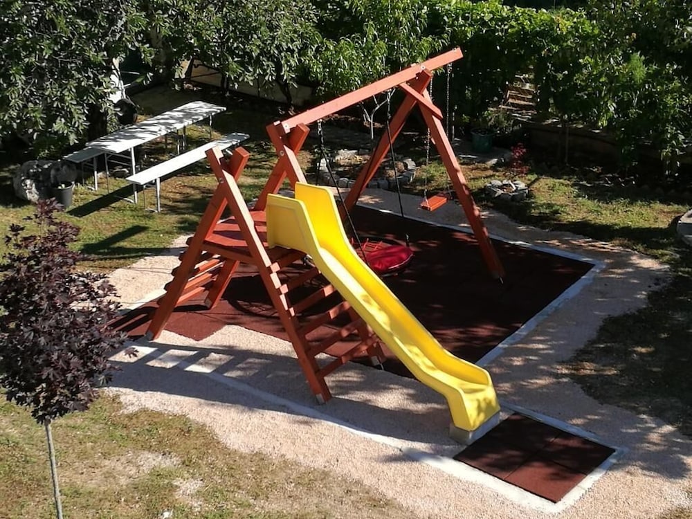 Photo 29