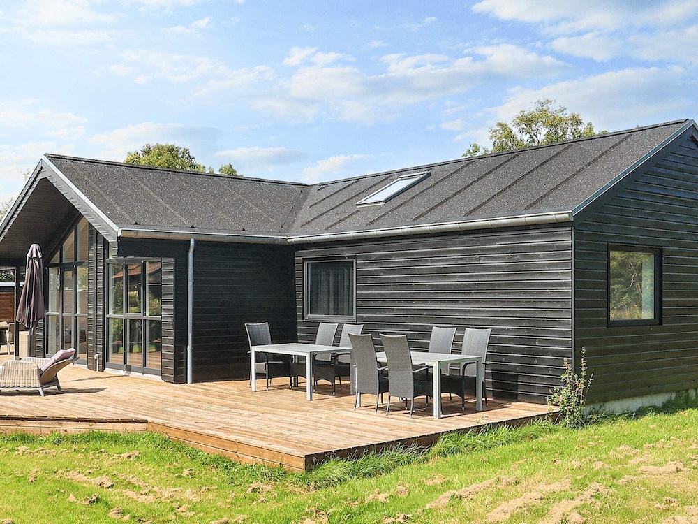 8 Person Holiday Home in Hals-by Traum