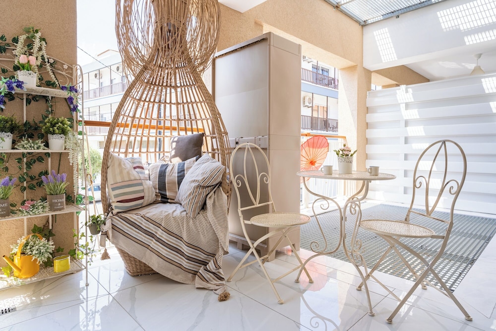Infinity 1-Bedroom Apartment in Larnaca