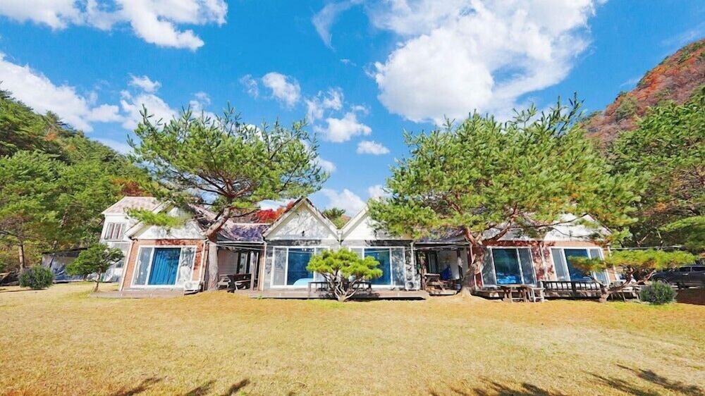 San Deul Ba Ram Pension
