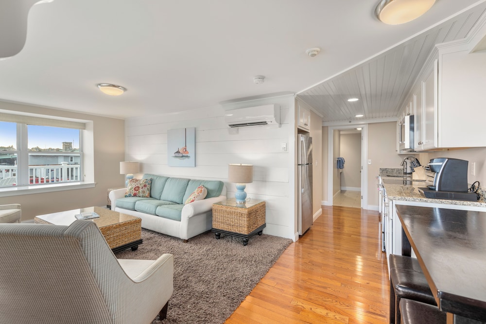 Guest House Suites