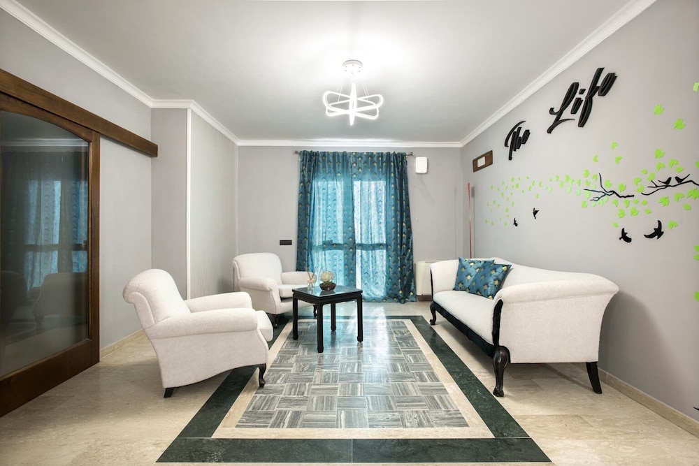 The Life Hotel