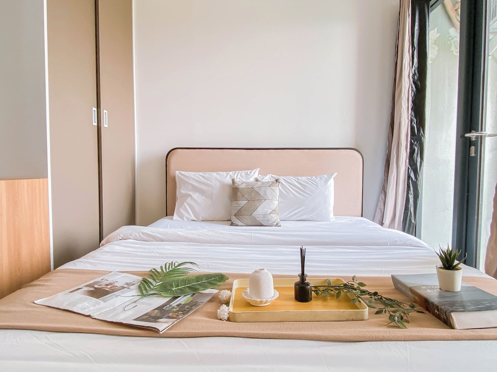 Modern Style Studio At Sayana Bekasi Apartment