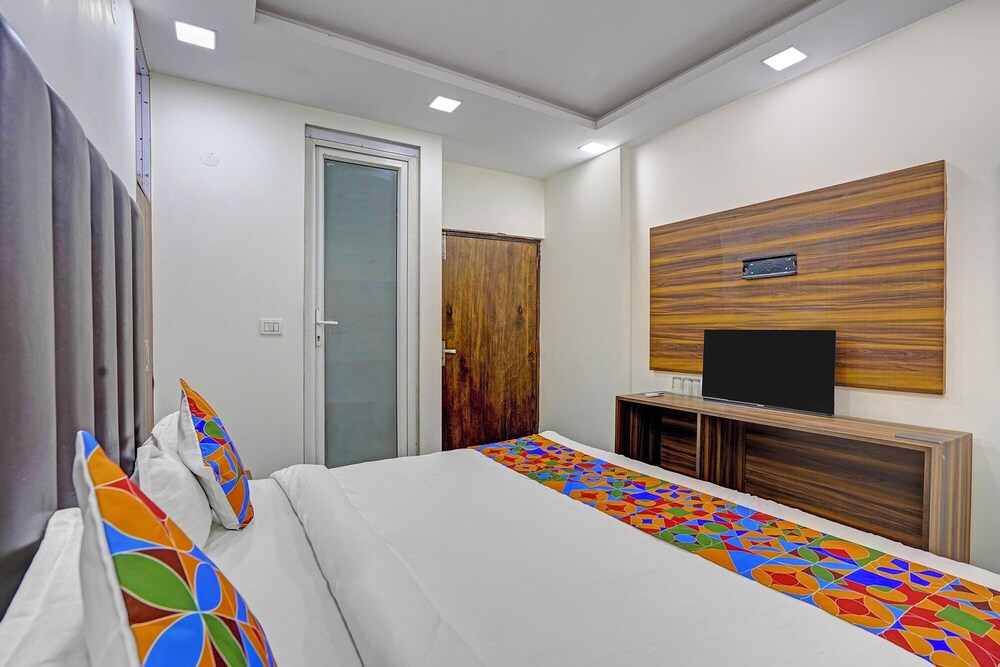 Fabhotel Dream House