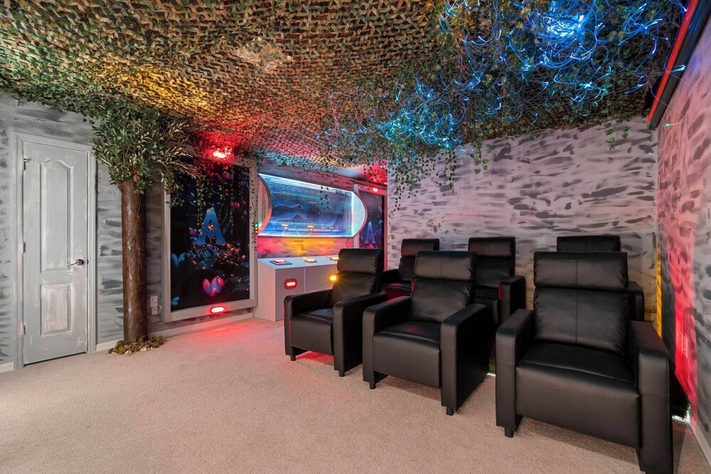 Luxury Home With Pool Game Room Cinema