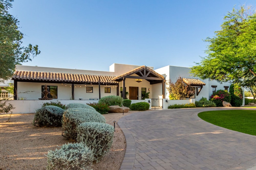 Mescal Villa Casitas Sportcourt Pool NEW Kitchen