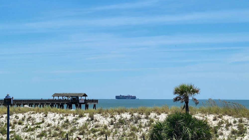 Sandpiper 2 by Tybee Vacation Rentals