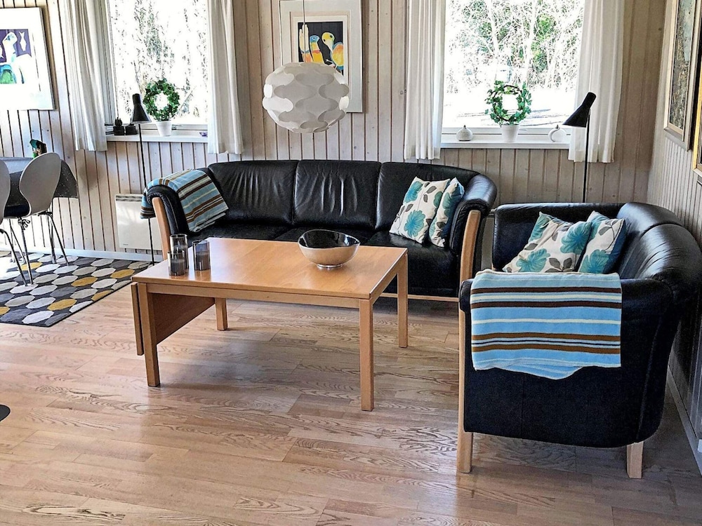 Cozy Holiday Home in Læsø near Sea view 3