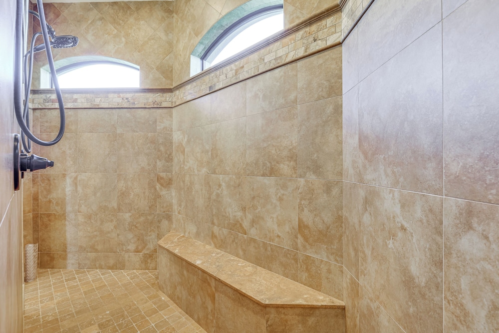 3 Mi to Bonita Beach: Outdoor Oasis w/ Pool & Spa!
