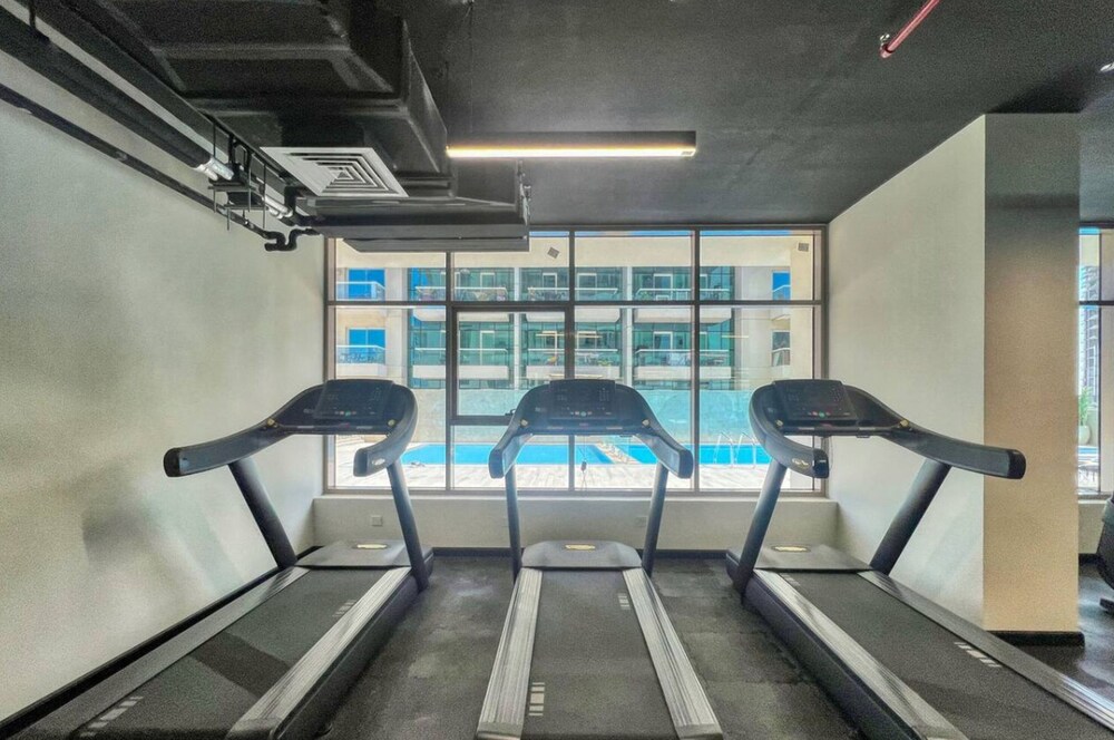 2BR Apt w Dubai Canal Views Near Burj Dubai Mall