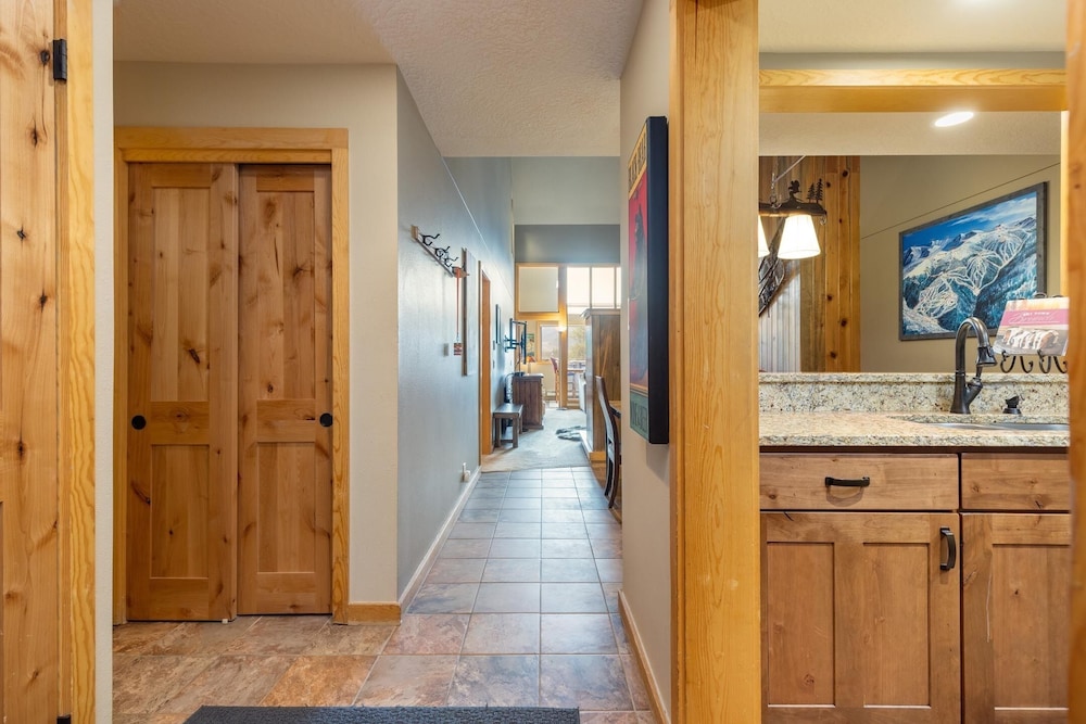 The Pines - Keystone Ski Resort CO Vacation Lodging