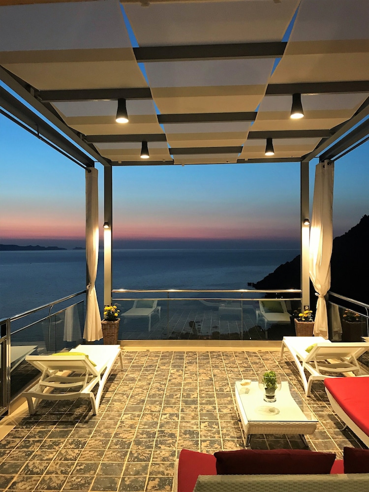 Villa Athina
