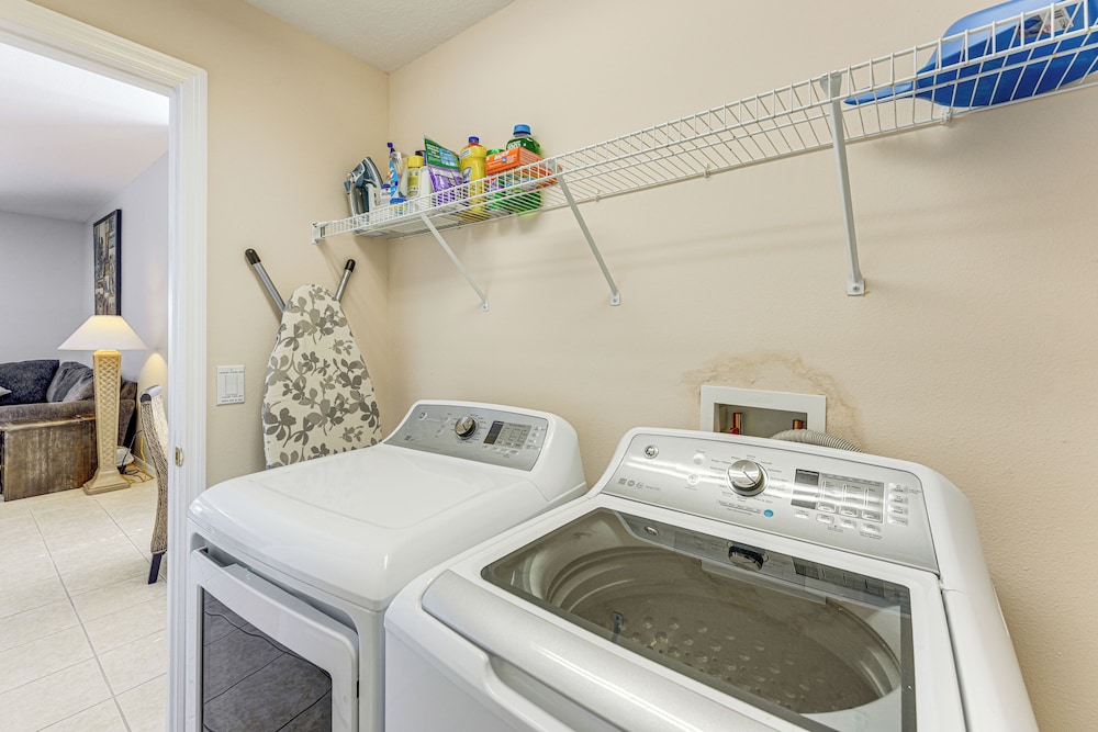 Pool, Games + Family Fun! Davenport Home by Disney