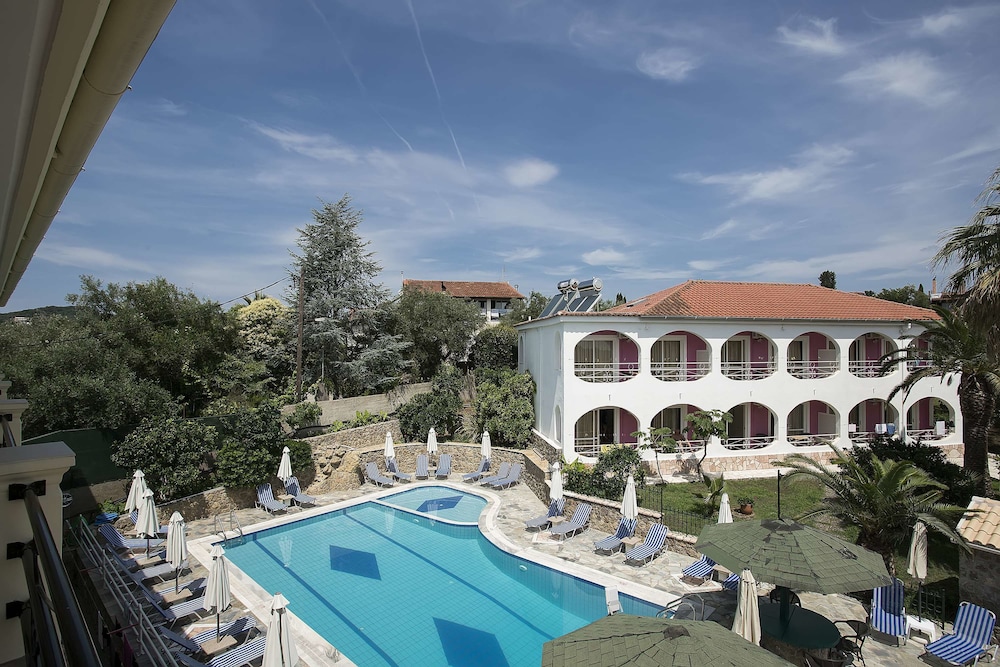 Mathraki Resort