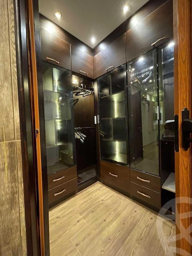 duplex in the tenth District-october