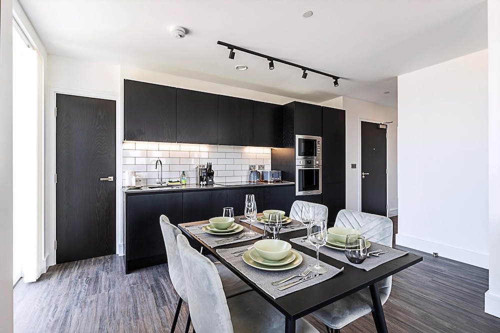 Stylish West London Apartment