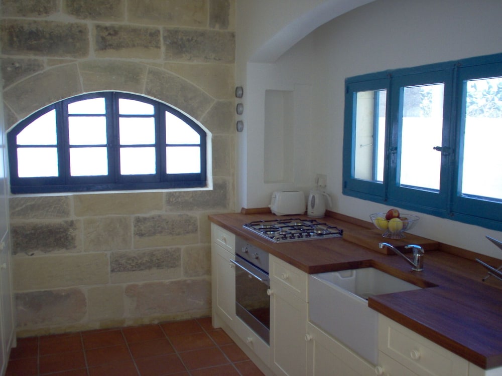Spacious &comfortable, Traditional Villa- Large Private Pool, Terraces & Views