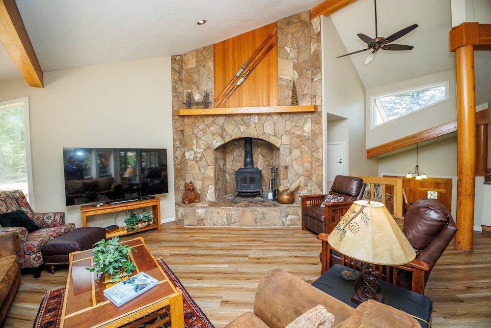 Tan Oak 15 4 Bedroom Home