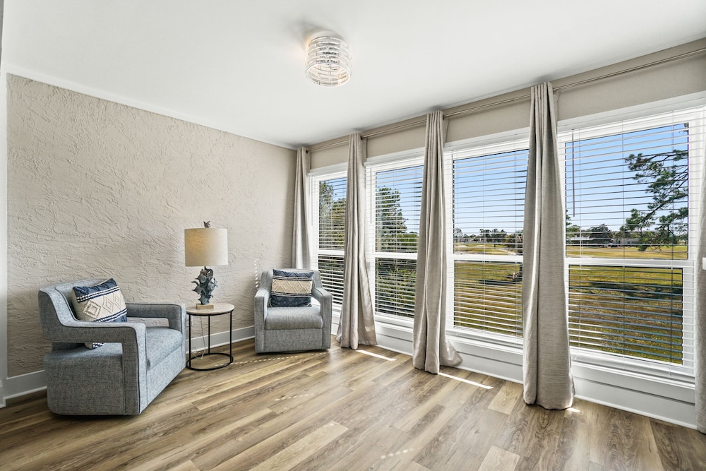 Bay Point Golf Villas by PHG view 4