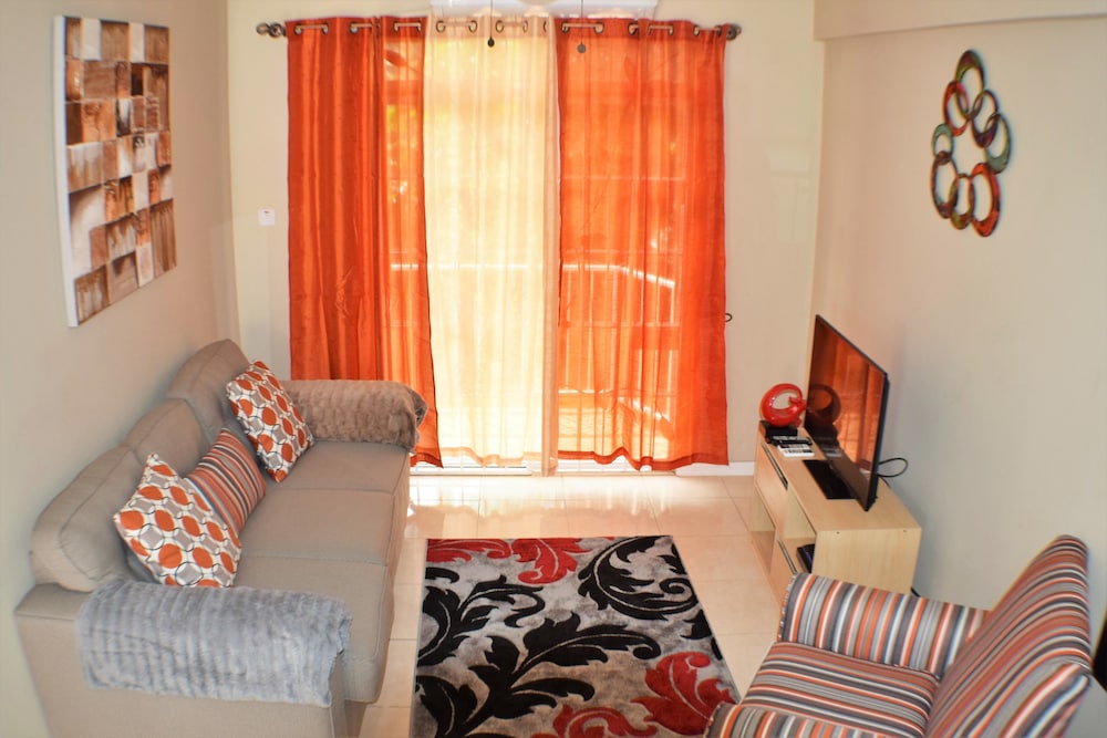 Hotel Lilford Mews Suites - Image 1