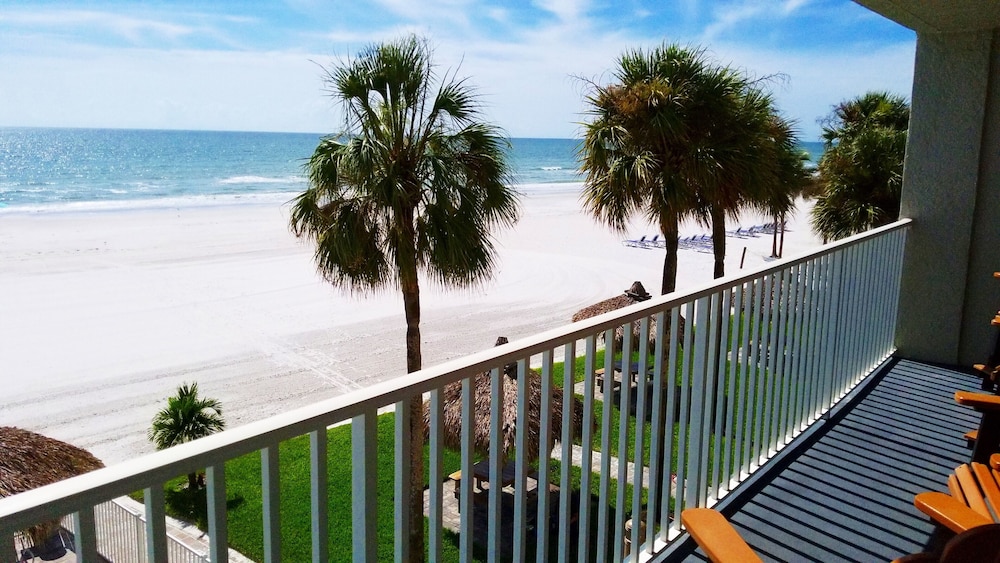 Sea Oats Beach Resort by Liberte