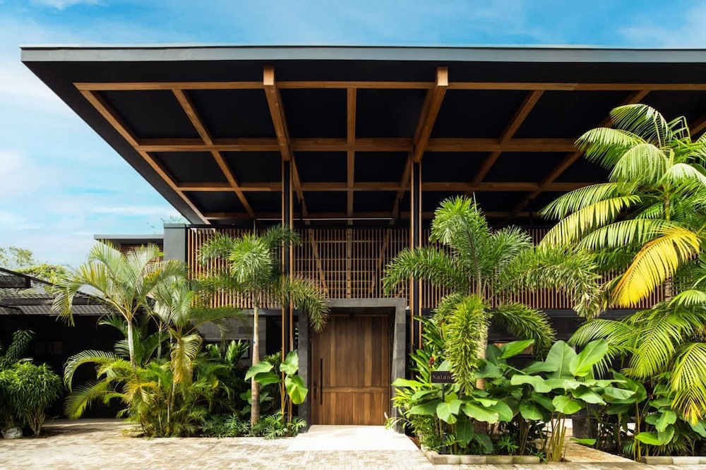 w Amazing 6BR Villa w Swimming Pool in Costa Rica