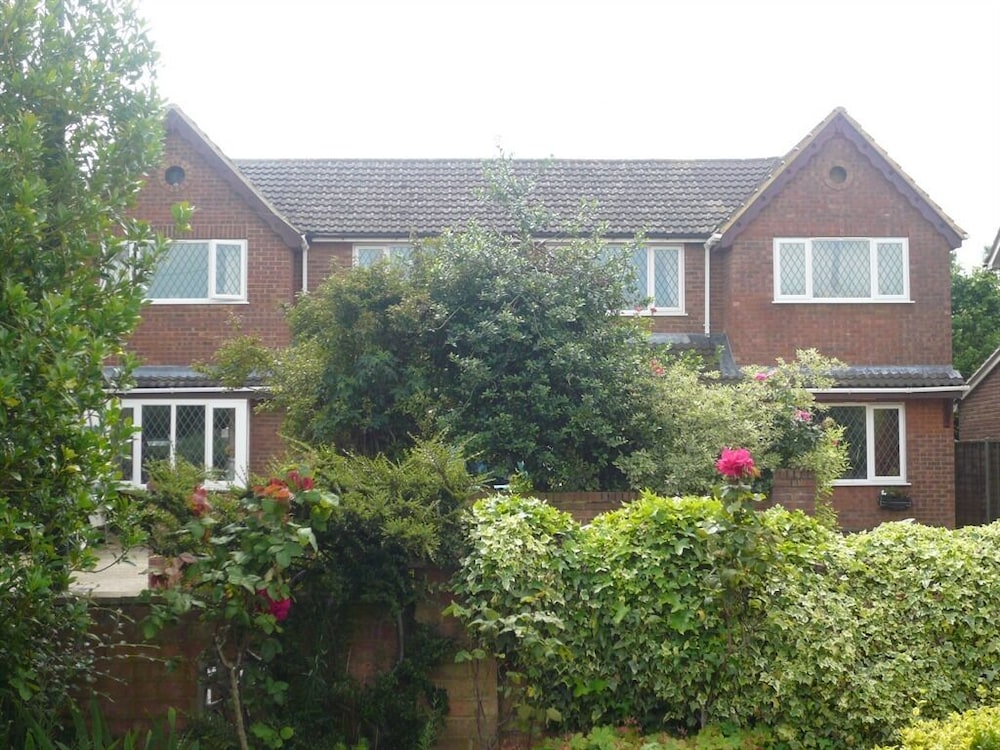 Hotel Orchard House - Image 1