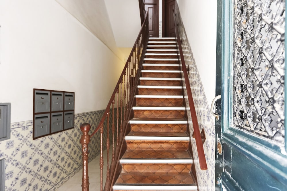 Typical Mouraria by Homing