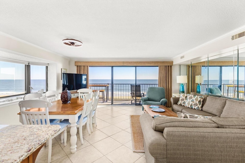 Golden Surf 301 2 Bedroom Condo