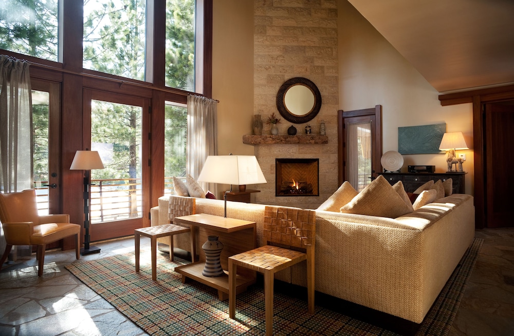 Obsidian Residence Club