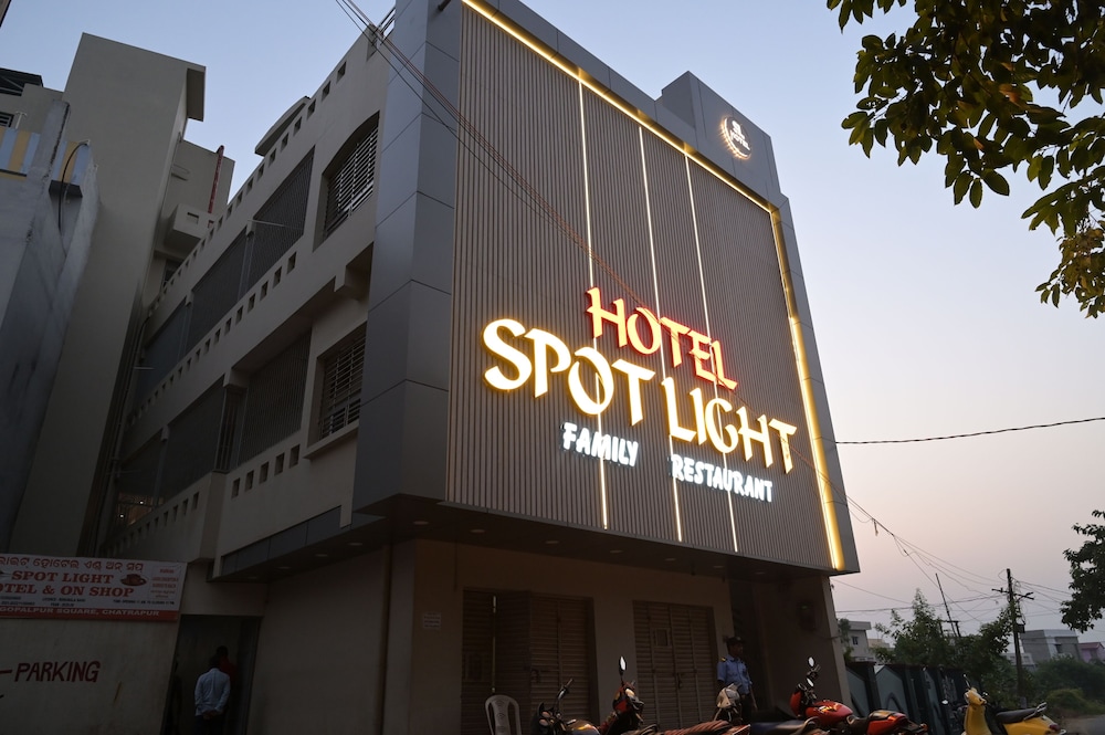 Hotel Spotlight