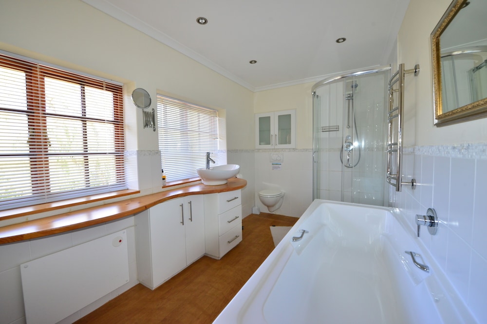 Acara Guest Cottages