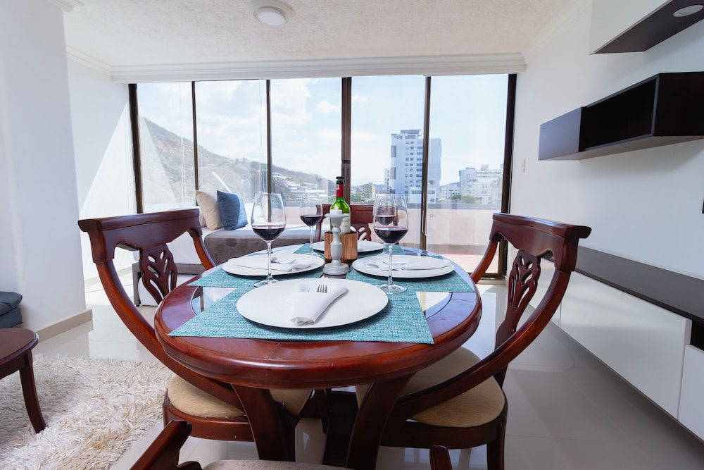 Apartamentos Centro Internacional - Cerca al Mar by SOHO