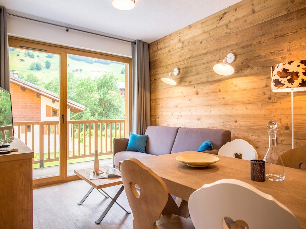 Holiday Home in Beaufort Near Ski Trails
