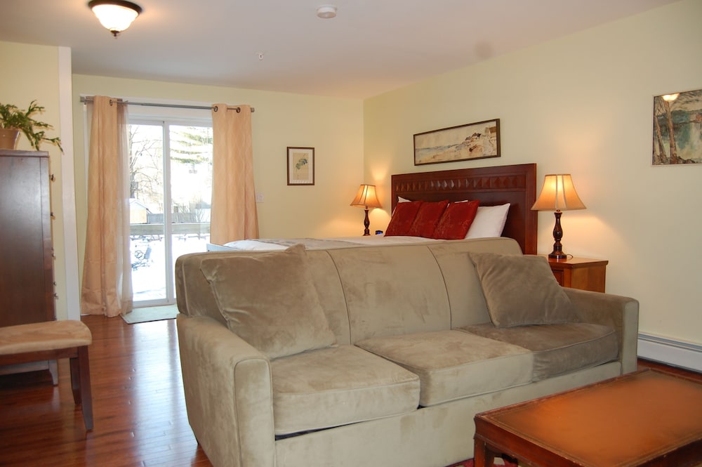 Cranmore Inn