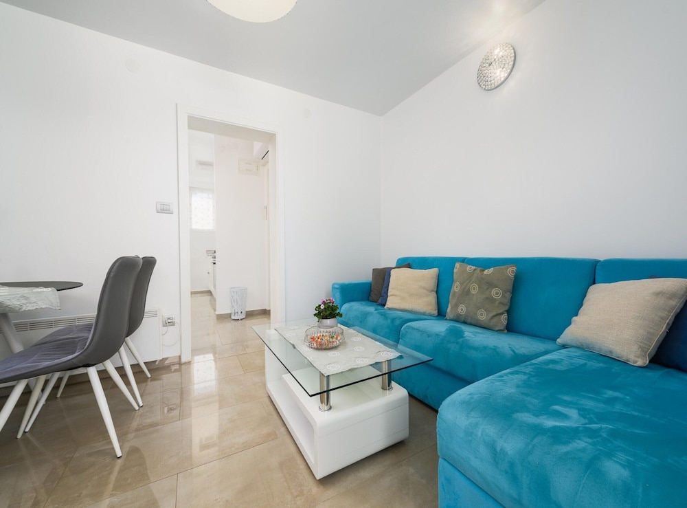 Premium Apartment With Patio