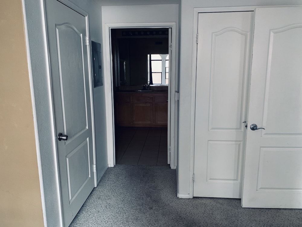 New Lyfe Finest Luxury Apartment