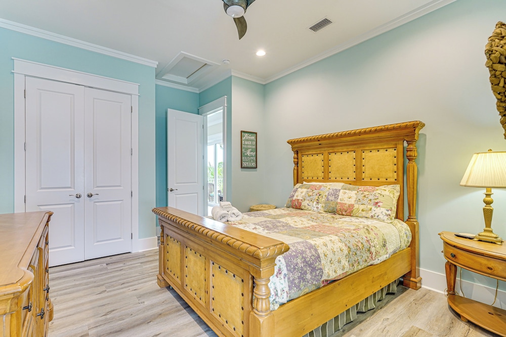 Walk to Beach Access: South Cape San Blas Hideaway