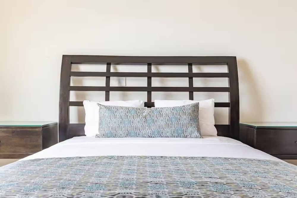3 Bedroom Condo in Croc's Casino Resort
