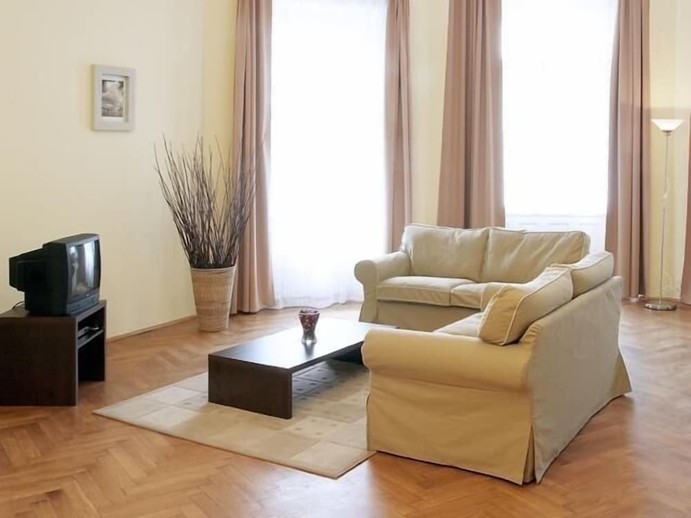 RiverView Palace Apartments