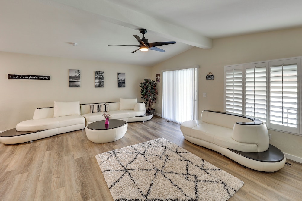 Colorado River Retreat: Bullhead City Home w/ Deck
