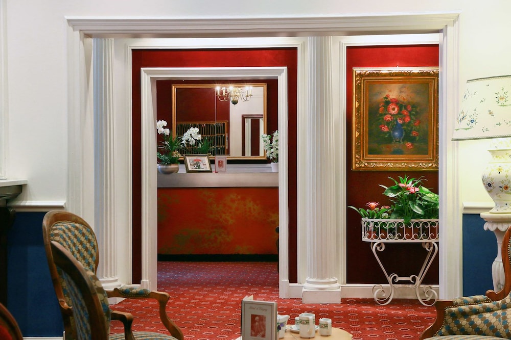 Bagneres-de-Luchon Vacations - Hotel d'Etigny - Property Image 3