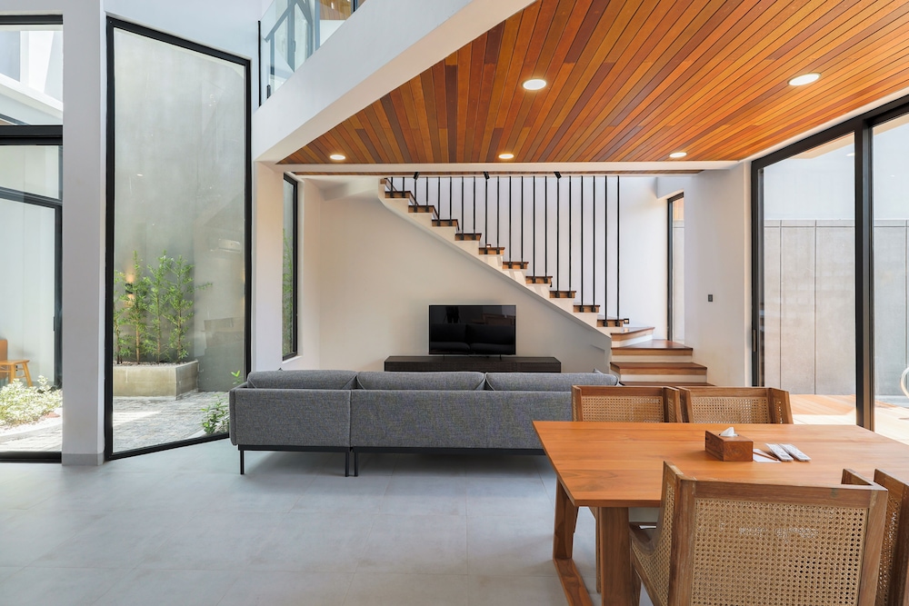 Brand New Modern Villa in Key Seminyak