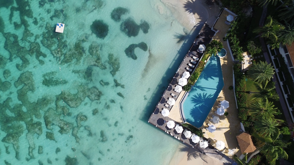 The Cove Suites at Blue Waters Resort and Spa - Property Image 20
