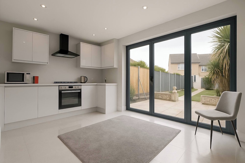 House in Brighton & Hove With Parking